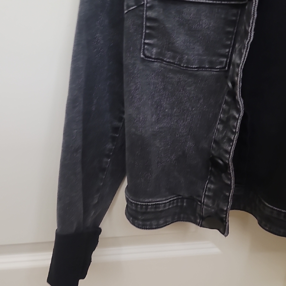 KUT BRAND- Size Small Women Black Denim Jacket - Picture 5 of 15